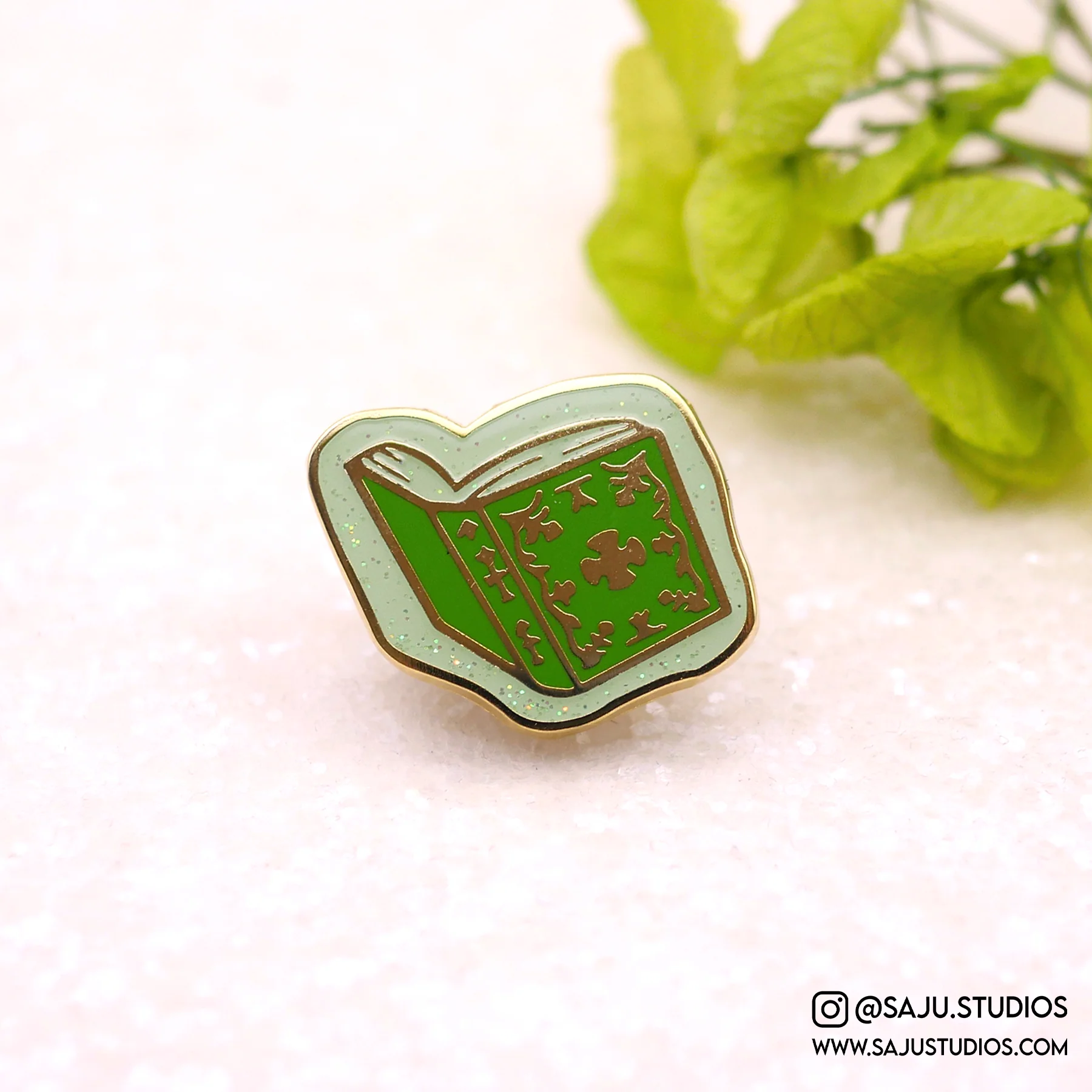 Yuno Book Enamel Pin
